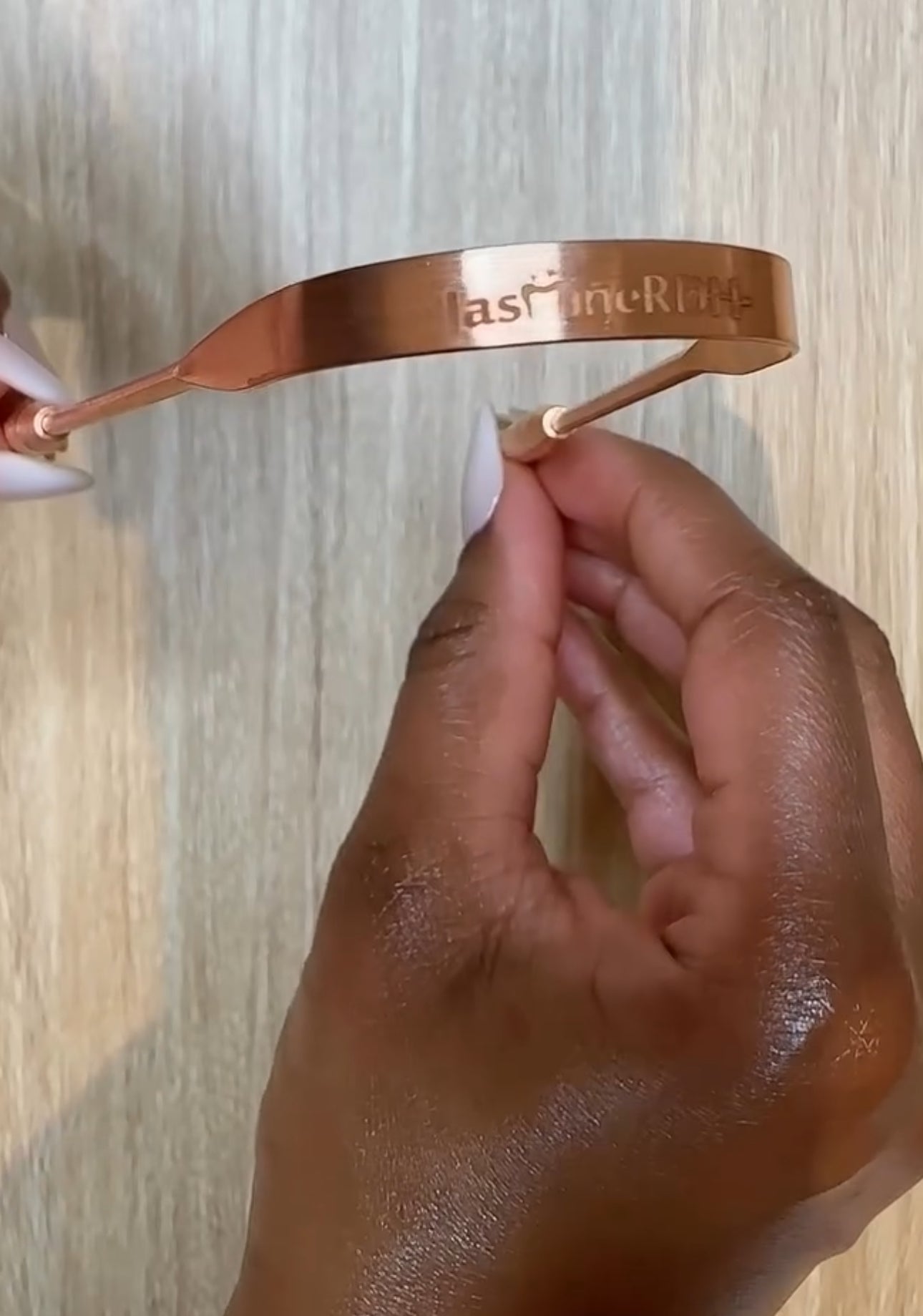 JasmineRDH Professional Copper Tongue Scraper - Eliminate Bad Breath in 30 Seconds - Ayurvedic Design